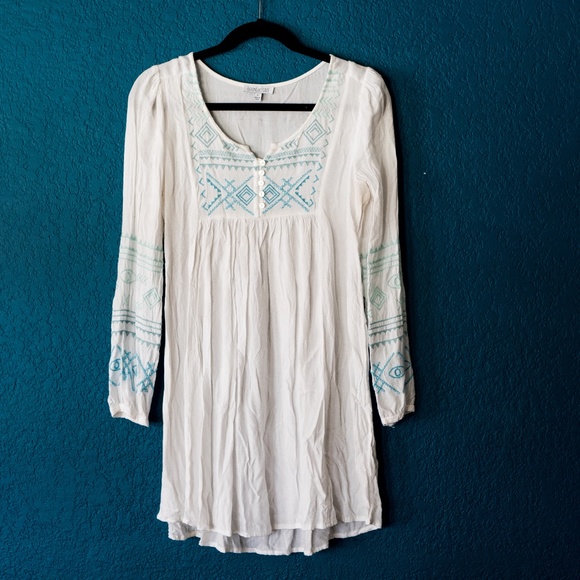 White Bohemian Embroidered Long Sleeve Short Dress - Picture 1 of 6
